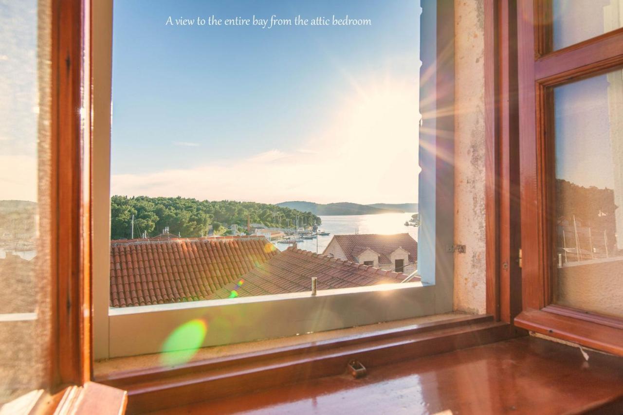 Villa Vicina Heritage Villa For 9,Milna - Close To Restaurants And Shops エクステリア 写真